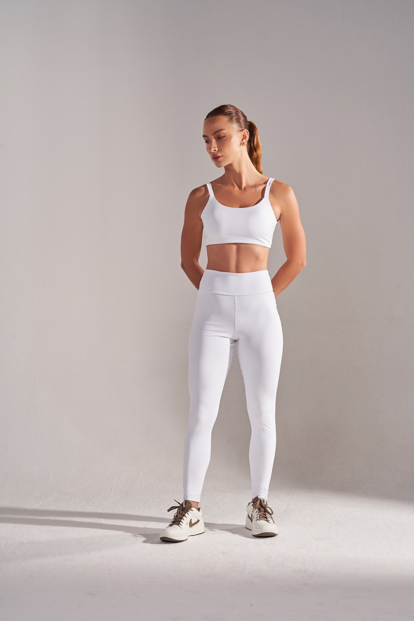 COMPRE O LOOK - Legging + Top