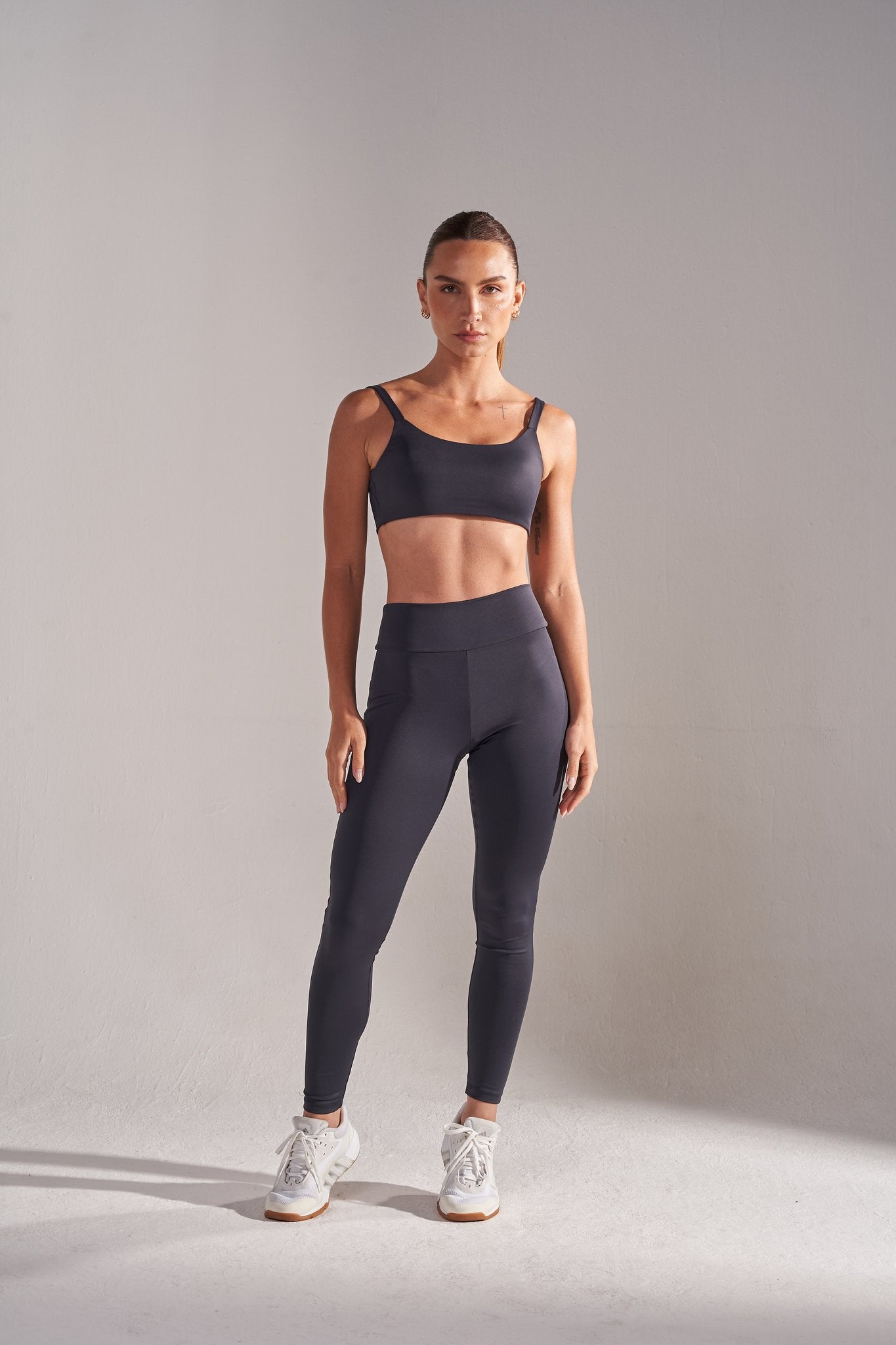 COMPRE O LOOK - Legging + Top Tecnológico