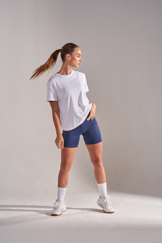 COMPRE O LOOK - Shorts Tecnológico + Camiseta